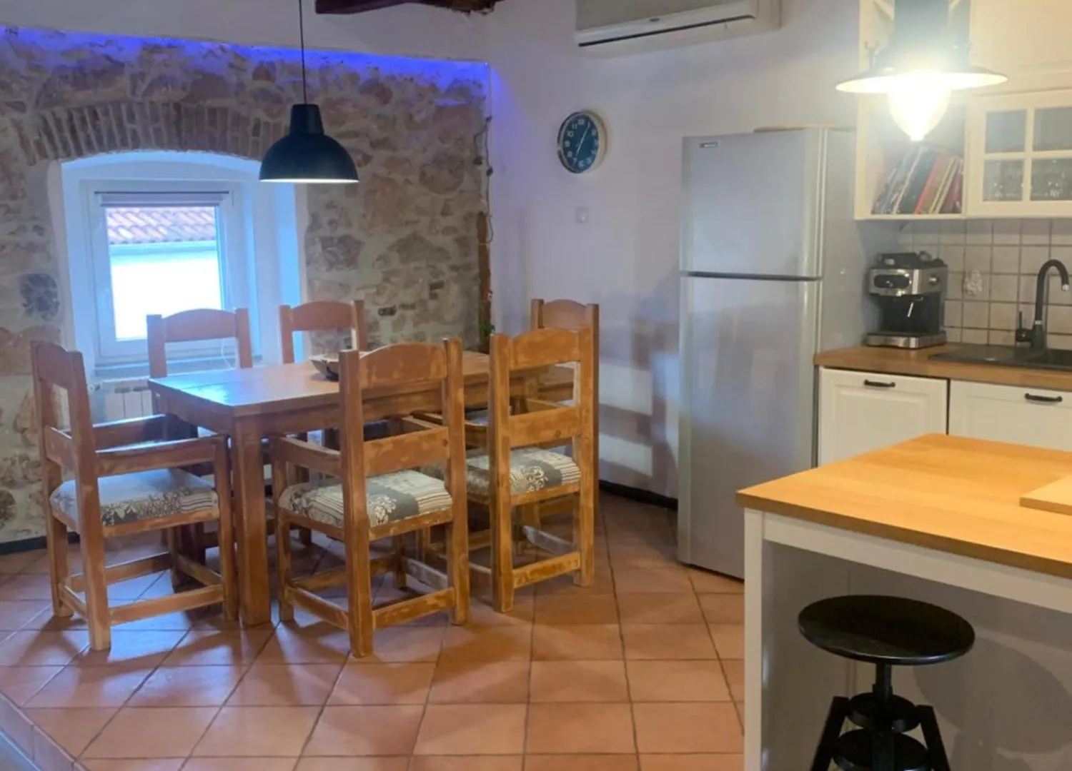 Villa Amazing,Full Privacy Holiday Home With Swimming Pool L & Hot Tub Praputnjak Kroatien