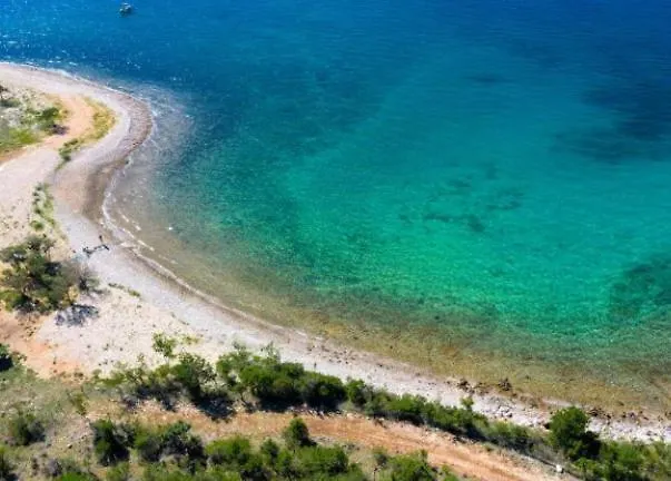 Villa Amazing,Full Privacy Holiday Home With Swimming Pool L & Hot Tub Praputnjak Kroatien