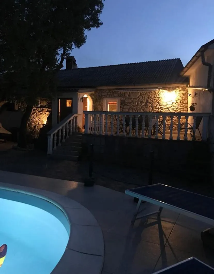 Amazing,Full Privacy Holiday Home With Swimming Pool L & Hot Tub Praputnjak